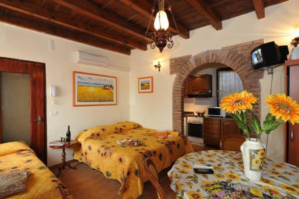 B&B Il Girasole Валеджо-суль-Минчо Номер фото