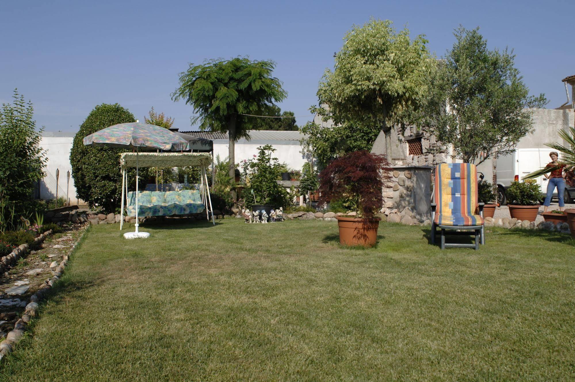 B&B Il Girasole Валеджо-суль-Минчо Экстерьер фото